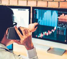 WHY EVEN SEASONED INVESTORS FALL FOR EMOTIONAL TRAPS IN VOLATILE MARKETS