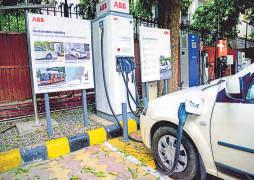 Delhi's move for hybrid sops rattles EV makers