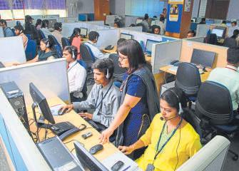 Tech's Big Five Cautious on Salary Hikes, Hiring