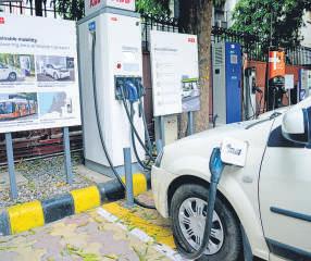 Centre to Revise EV Charging Costs in PM E-drive Scheme