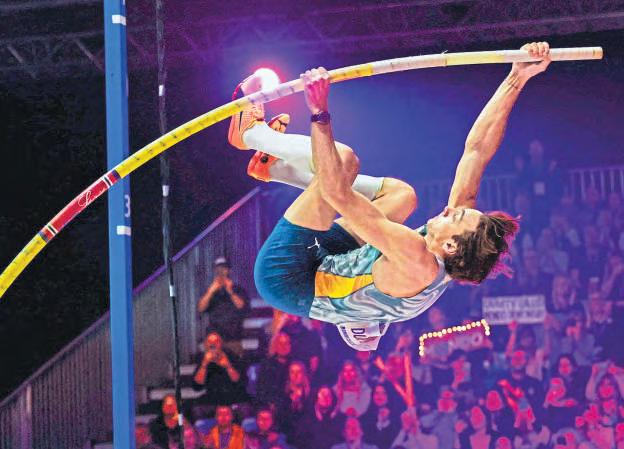 Duplantis soars to impossible heights