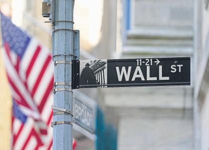 Moody's Downgrade Intensifies Investor Worry Over US Fiscal Path