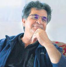 Panahi Takes On Iran's Jailers In Cannes Film