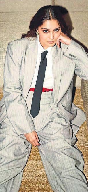 Power Dressing Awaits a Makeover