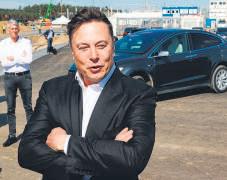 How much should the world's richest man get paid?