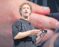 Zuckerberg Leads AI Recruitment Blitz Armed With $100 Million Packages