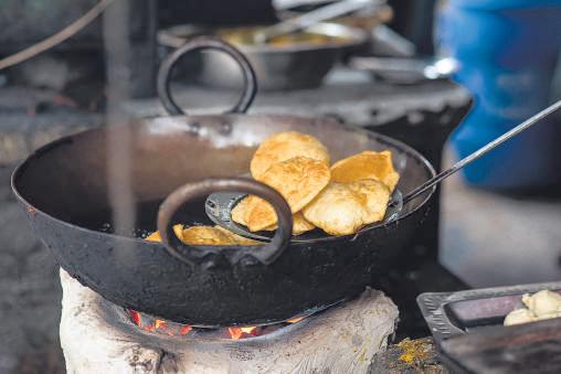 Waking up to hot 'kochuris' in Kolkata