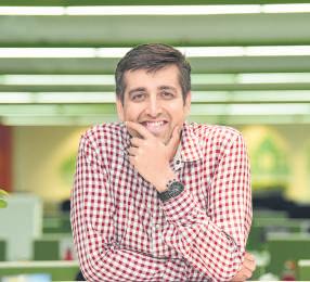 Madhav Sheth returns with a Realme-like peak to climb