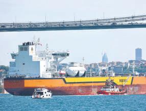 Russian crude imports rise, but rupee-rouble plan stalls
