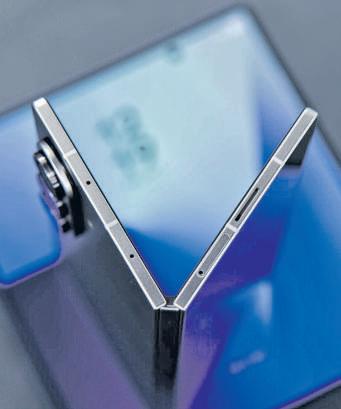 The evolution of foldable phones in eight devices