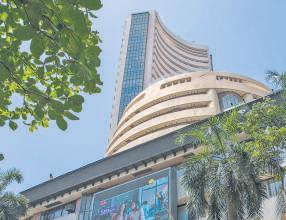 IPO rebound elusive, tiny offers signal speculation