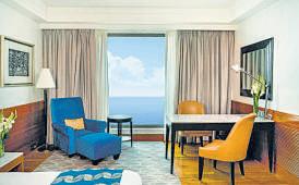 Hotel feud spills out in the open