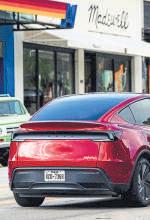 Robotaxi battle royale: Uber's new deal ought to worry Tesla
