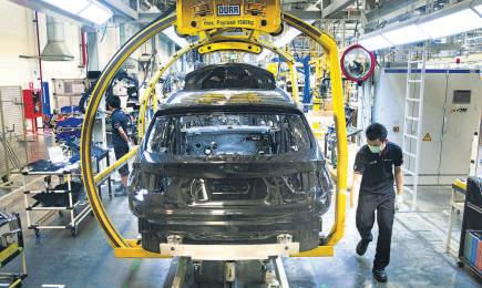 Auto parts, engines take pole position in UK's India drive