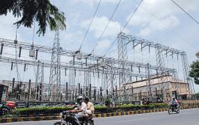 Govt Ramps Up Transmission Infra to Meet Green Targets