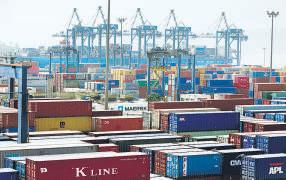 US Tariffs Cloud Outlook for Indian Exports, GDP Growth