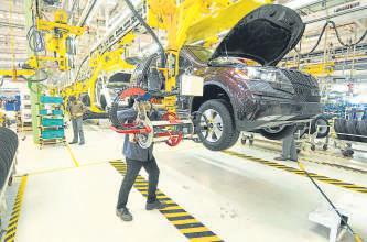 Centre looks to tighten the screws on fuel norms