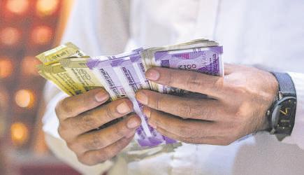 States Step Up Borrowings in July as Capex Drive Gains Pace