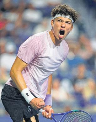 Tennis and the illusion of equal pay