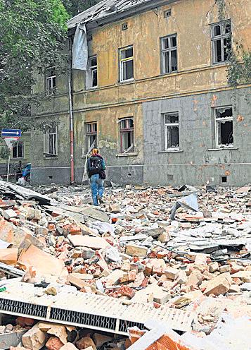 In eastern Ukraine, fear and disbelief over proposal to cede land to Russia