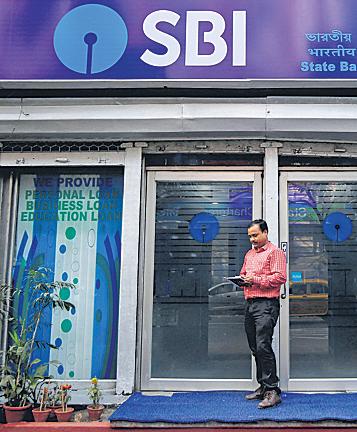 SBI Wants To Let You Pay Your Bills With Keychains