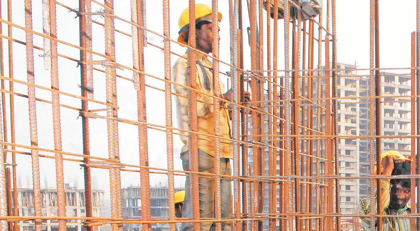 India's Fiscal Deficit Widens in April-July Amid Capex Surge