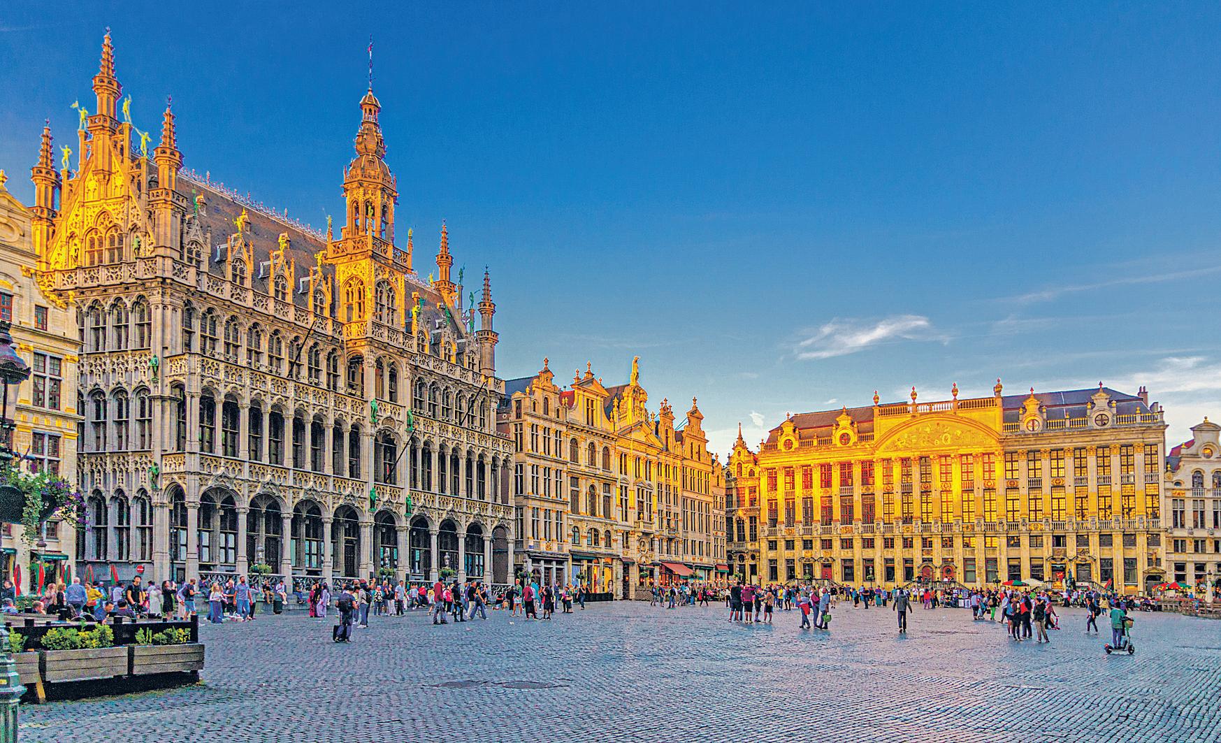 A beer-loving city of politicians and outlaws