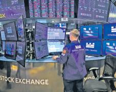 Investors pile into funds betting on volatility