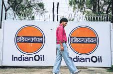 Indian Oil unit may buy 50% in Fourth Partner