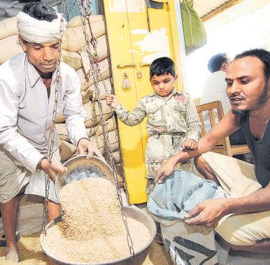 Should India’s inflation tracker account for free food handouts?