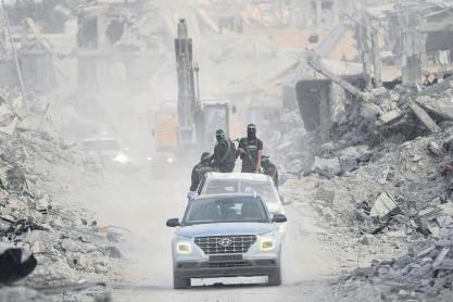 Hundreds of Hamas fighters are stuck in Gaza tunnels