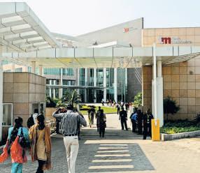 TechM lags peers but sticks to its turnaround timeline