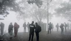 Govt tightens pollution curbs in New Delhi, halts construction