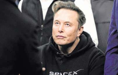 Musk looks to an army of loyalists to help make him a trillionaire
