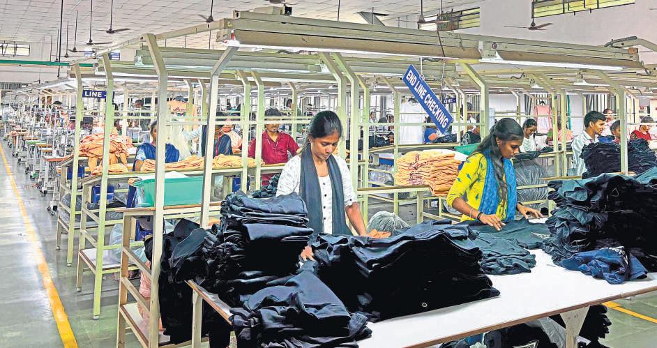 IN INDIA'S KNITWEAR CAPITAL, A SURVIVAL ACT