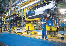 The auto industry’s bruising year of back-to-back supply-chain snafus
