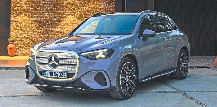 A compact electric SUV that believes in bling