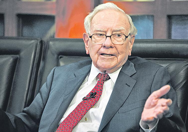 Buffett plans to keep Class A shares until successor wins over investors