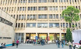 Can clawbacks, bonuses help cos retain IIT talent?