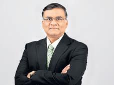 SMFG India Credit puts order before growth, expansion