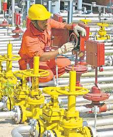 Centre to reward states for boosting use of piped gas