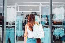 Retailers tap AI to discover what shoppers think
