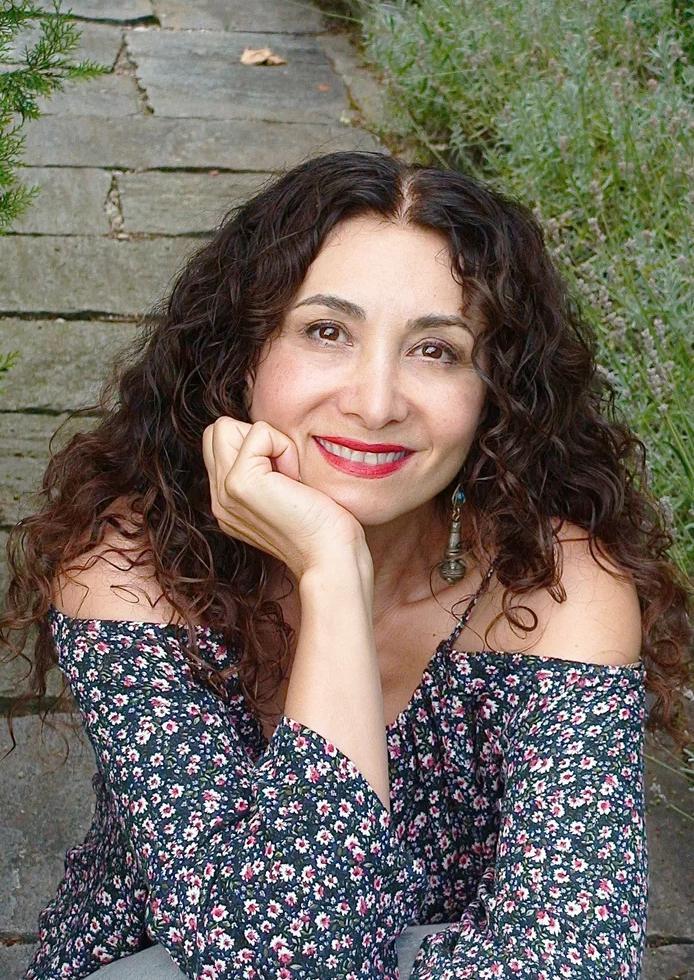 Sholeh Wolpe Translator: The Invisible Sun: A Guide for the Soul from Rumi's Master