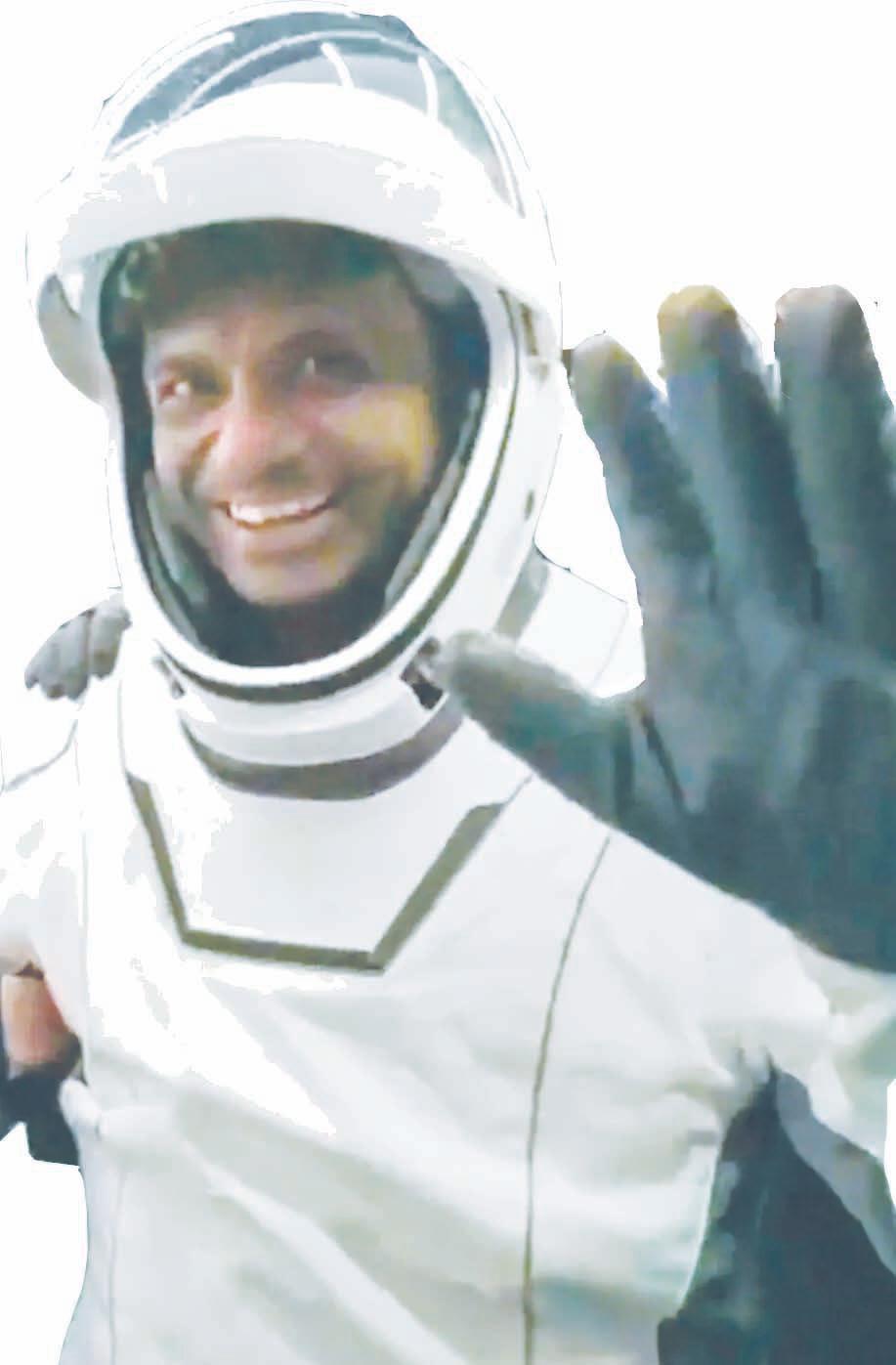 അഭിമാനം ശുഭാംശു തിരിച്ചെത്തി
