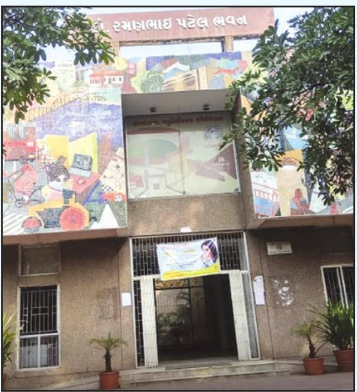 પશ્ચિમ ઝોનની ઝોનલ ઓફિસમાં કોરોનાના ખોફ વચ્ચે તંત્ર બેદરકાર