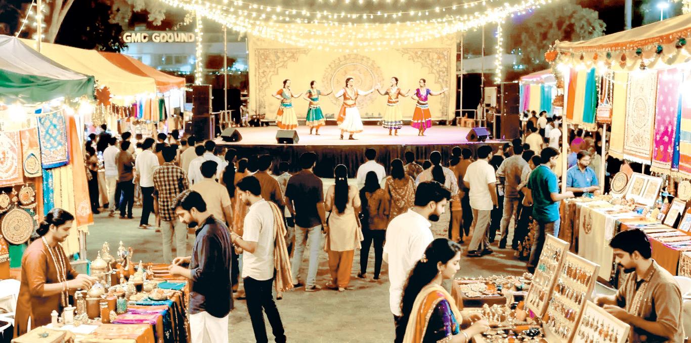 શોપિંગ ક્રેઝી અમદાવાદીઓ આનંદોઃ કાલથી ખરીદીના મહોત્સવનો પ્રારંભ