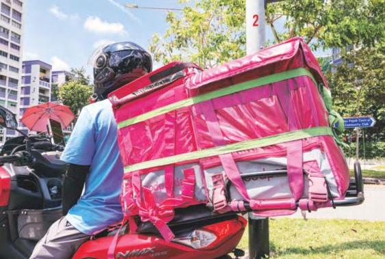 From construction sites to factory floor, Indian firms battle heat