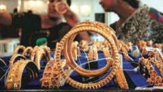 Mumbai sees gold rush as Delhi mkts go quiet