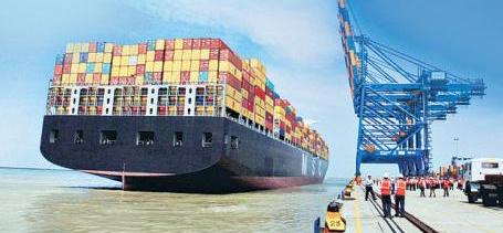 Govt-run ports outpace pvt ones in FY25 cargo growth