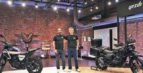 Classic Legends heats up midsize bike race